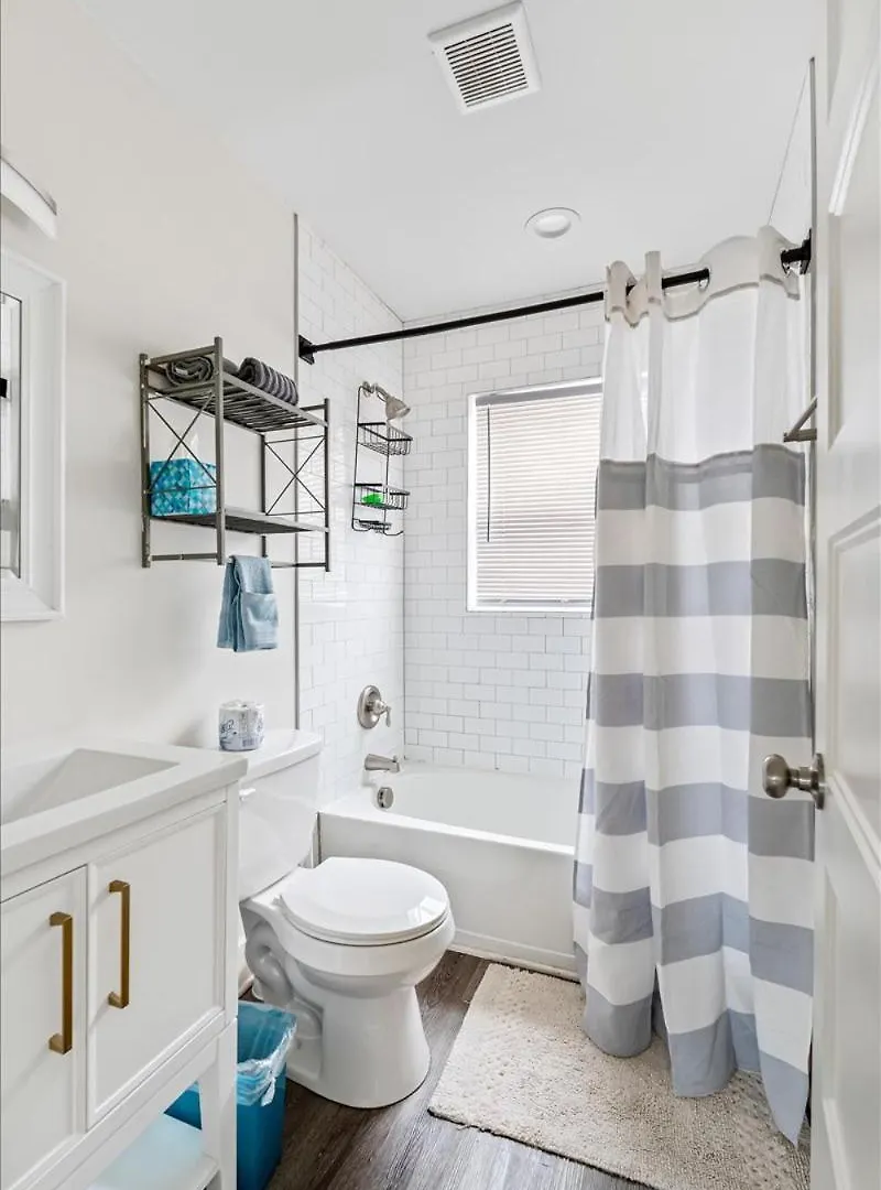 306C State St 2Br Apt Close To Uptown Charlotte