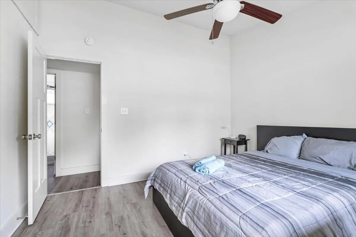 306C State St 2Br Apt Close To Uptown Charlotte