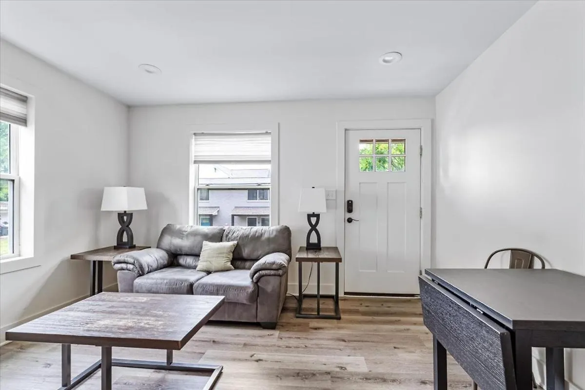 306C State St 2Br Apt Close To Uptown Charlotte Apartment